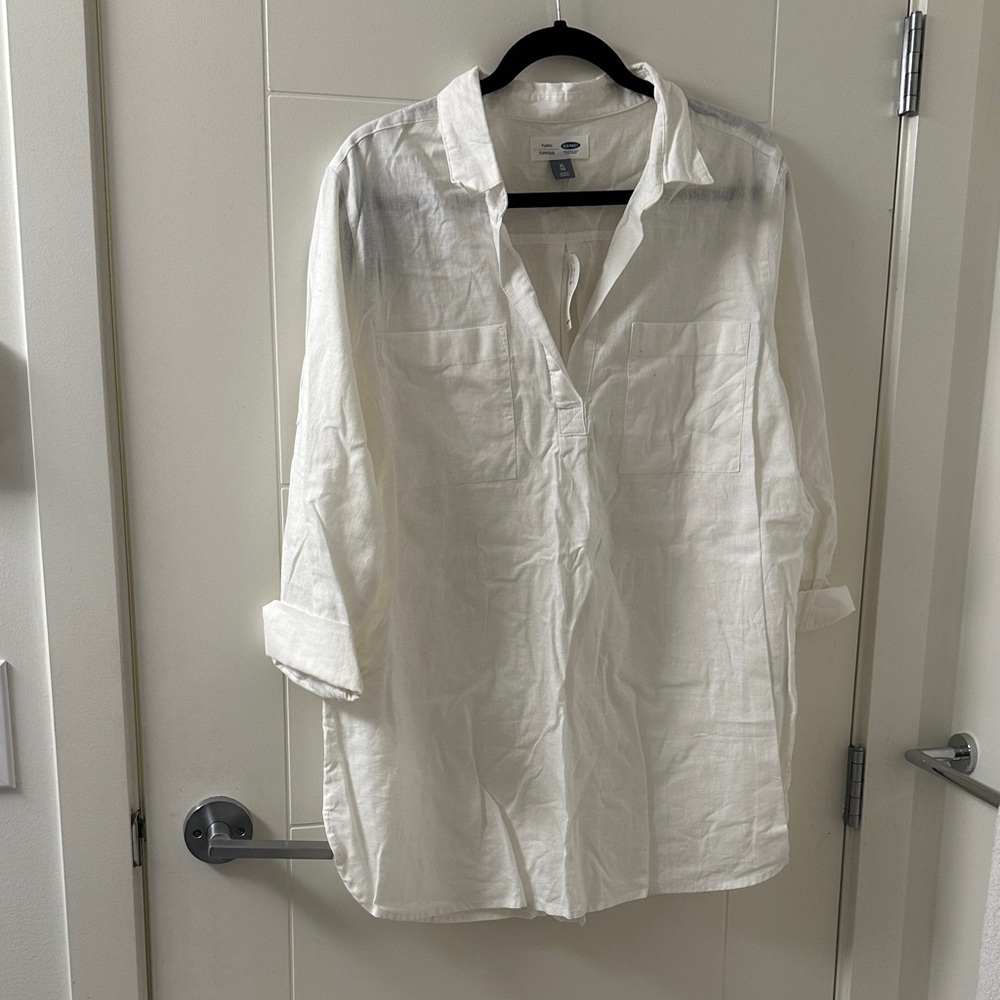 Old Navy White Tunic Shirt (34)